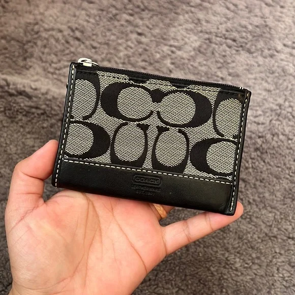 Coach Wallet/Coin Purse - Picture 1 of 4